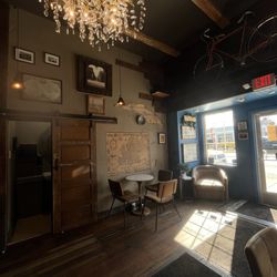 Olde World Coffee & Gelato - Interior