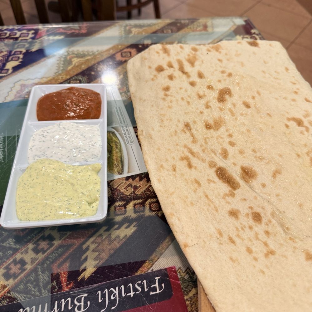 Harput - Bread and sauces to start the meal. - Turkish Near Me - Wiesbaden, HE Harput - Bread and sauces to start the meal. - Turkish Near Me - Wiesbaden, HE