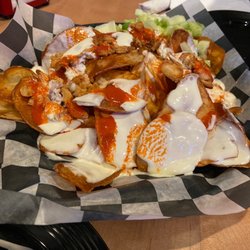 The Grille House - Buffalo chicken nacho chips