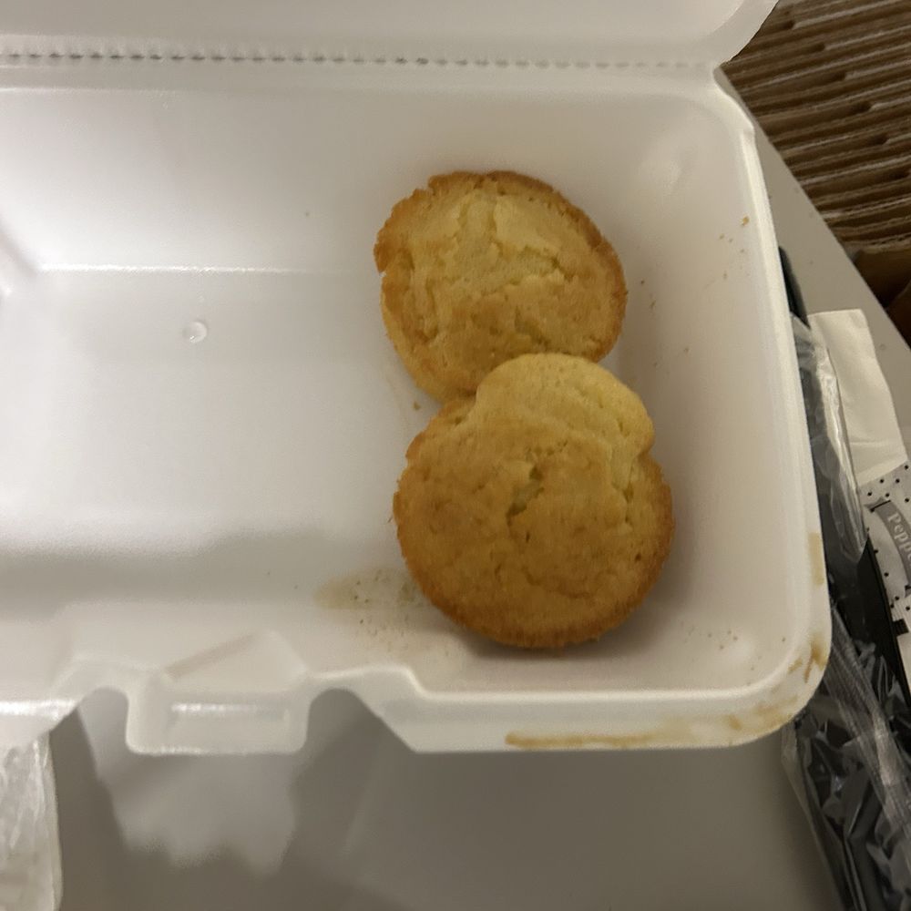 The Bone - 1 Dozen Cornbread - Barbeque Near Me - Gainesville, Virginia