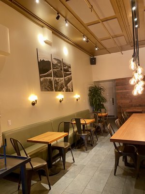 Roam Artisan Burgers by null