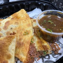 BIRRIA CRISPY CHEESE DILLA so good!