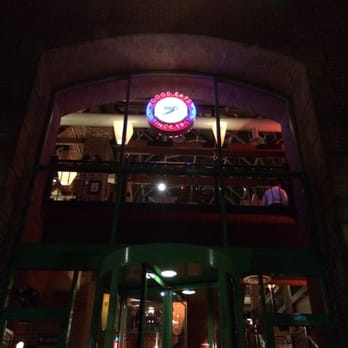 Mike's American - Outside at night - American Near Me - Springfield, Virginia