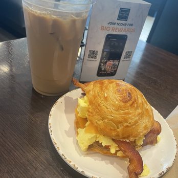 Corner Bakery Cafe - Desserts Near Me - Wauwatosa, Wisconsin Corner Bakery Cafe - Desserts Near Me - Wauwatosa, Wisconsin