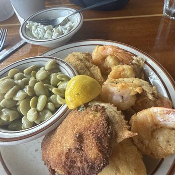 Chesapeake House - Early bird fried seafood platter - Seafood Near Me - Myrtle Beach, South Carolina Chesapeake House - Early bird fried seafood platter - Seafood Near Me - Myrtle Beach, South Carolina