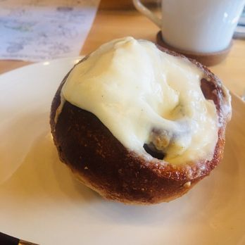 Birch - Housemade Cinnamon Roll - New American Near Me - Milwaukee, Wisconsin