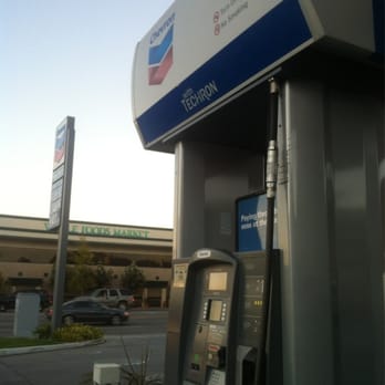 Chevron - a gas pump at a gas station - Gas Stations Near Me - Woodland Hills, California Chevron - a gas pump at a gas station - Gas Stations Near Me - Woodland Hills, California