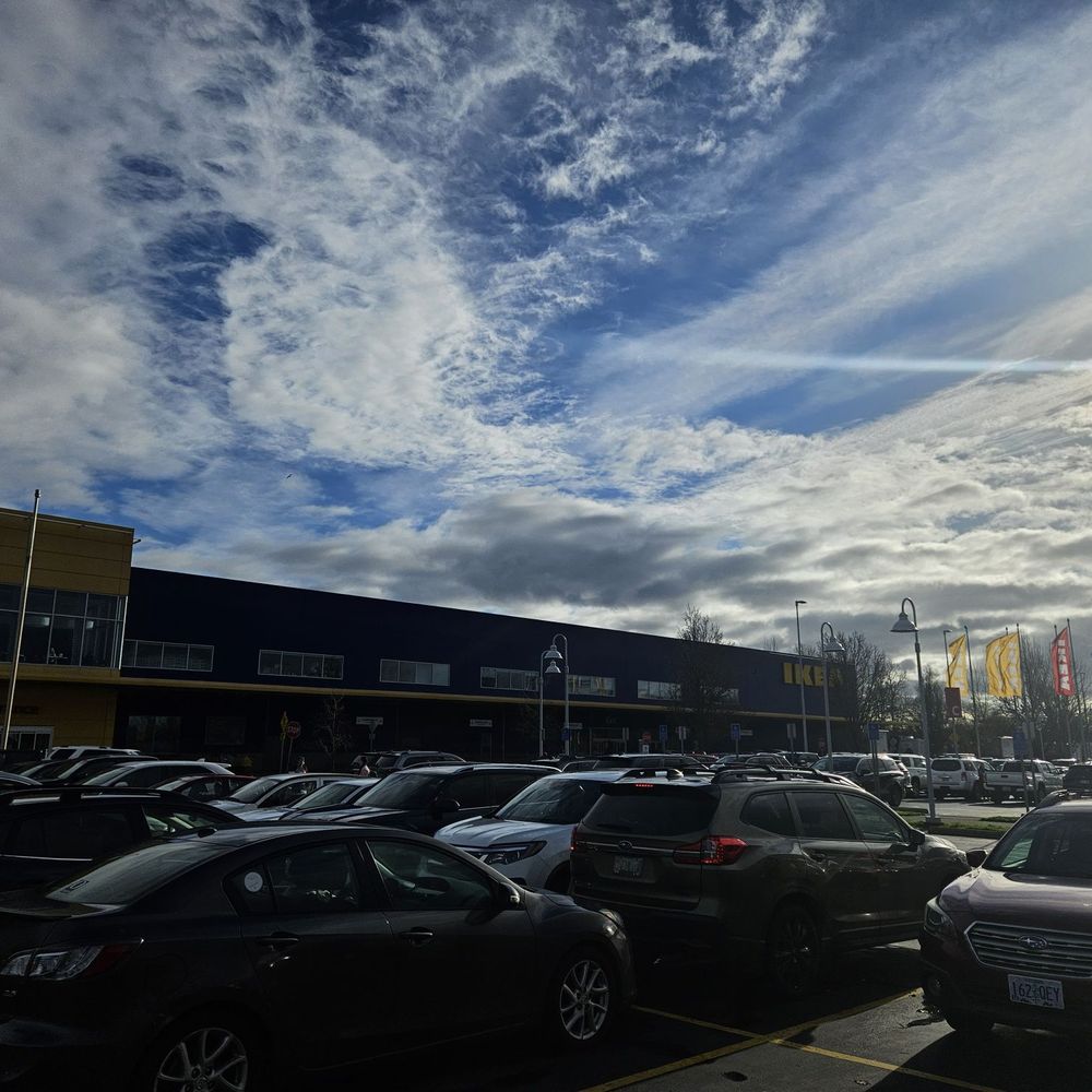 IKEA - Parking lot - Furniture Stores Near Me - Portland, Oregon