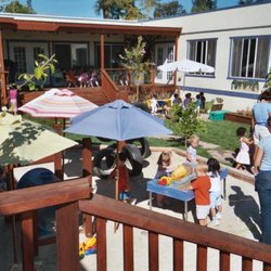 Children's House of Los Altos - Sand and water play