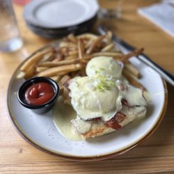 Bedford Falls - Charleston - Bedford Benedict