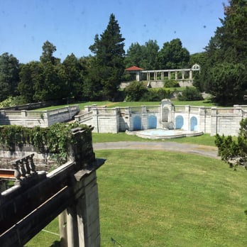 Swannanoa - Upstairs view of the back grounds - Venues & Event Spaces Near Me - Afton, Virginia Swannanoa - Upstairs view of the back grounds - Venues & Event Spaces Near Me - Afton, Virginia