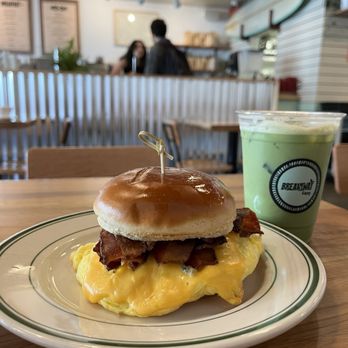 Breakaway Cafe - Breakfast Sammy with Bacon - Cafes Near Me - Culver City, California Breakaway Cafe - Breakfast Sammy with Bacon - Cafes Near Me - Culver City, California