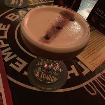 The Temple Bar - Pubs Near Me - Dublin, D