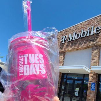 T-Mobile Experience Store - Mobile Phones Near Me - Menifee, California