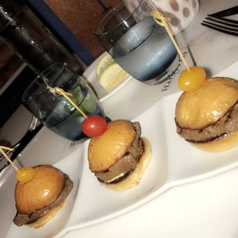 Seafood Bar at The Breakers - Filet Sliders, DELICIOUS - Seafood Near Me - Palm Beach, Florida Seafood Bar at The Breakers - Filet Sliders, DELICIOUS - Seafood Near Me - Palm Beach, Florida