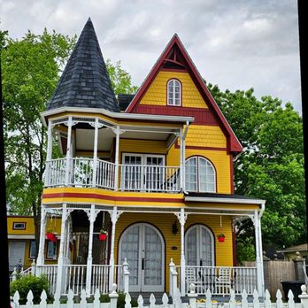 The Widow's Walk - a yellow and red house - Ice Cream & Frozen Yogurt Near Me - Clarksville, Indiana