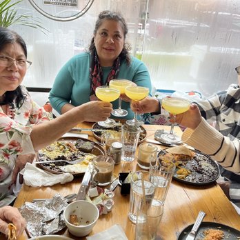 Amerikas - Mimosas - Latin American Near Me - Oak Park, Illinois Amerikas - Mimosas - Latin American Near Me - Oak Park, Illinois