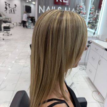 Pure Nails & Hair - What an amazing salon. Kim takes good care of my hair. Highly recommend. Very professional, quality service. - Hair Salons Near Me - Dana Point, California