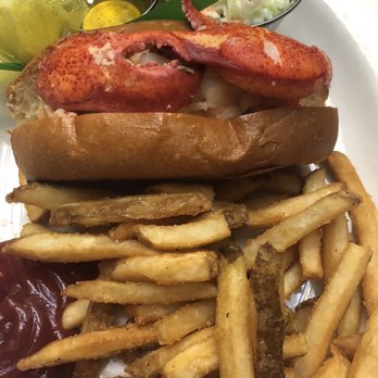 Old Ebbitt Grill - Lobster Roll - Bars Near Me - Washington, DC, District of Columbia Old Ebbitt Grill - Lobster Roll - Bars Near Me - Washington, DC, District of Columbia