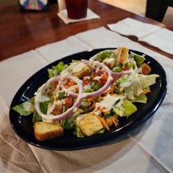 Kiwi's Pub & Grill - Side salad $5