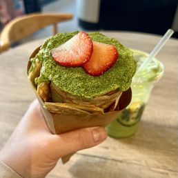 Strawberry Matcha Crepe Strawberry Matcha Crepe