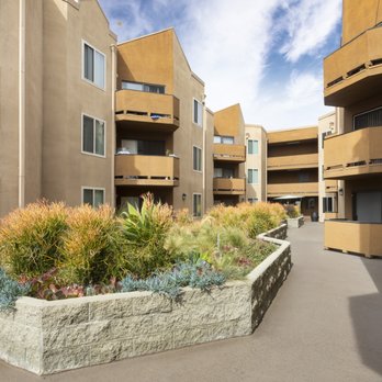 Encino Palms Apartments - Exterior - Apartments Near Me - Encino, California Encino Palms Apartments - Exterior - Apartments Near Me - Encino, California