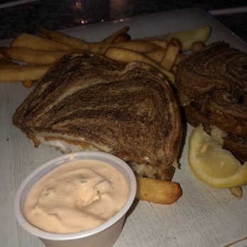 Pop's Sunset Grill - Seafood Near Me - Nokomis, Florida