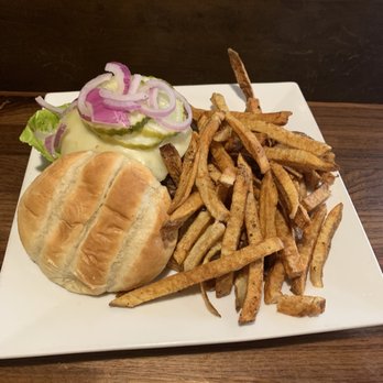 Slippery Otter Pub - Buffalo Burger - Pubs Near Me - West Yellowstone, Montana Slippery Otter Pub - Buffalo Burger - Pubs Near Me - West Yellowstone, Montana