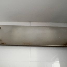 Light fixtures