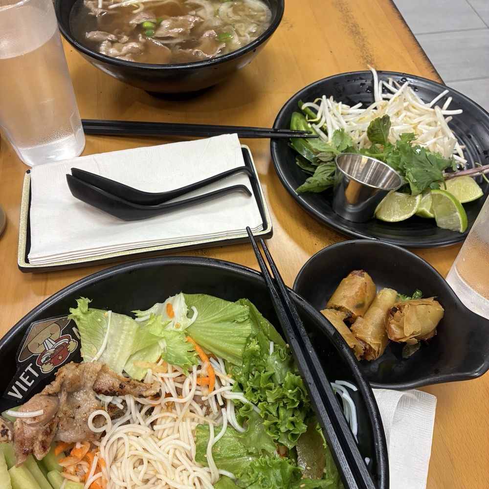 Viet Nom - Short rib boneless pho and vermicelli - Vietnamese Near Me - San Diego, California Viet Nom - Short rib boneless pho and vermicelli - Vietnamese Near Me - San Diego, California