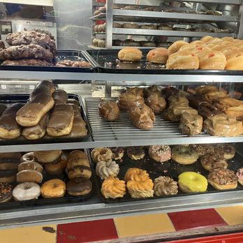 Doughnut Hut - Donuts Near Me - Burbank, California Doughnut Hut - Donuts Near Me - Burbank, California