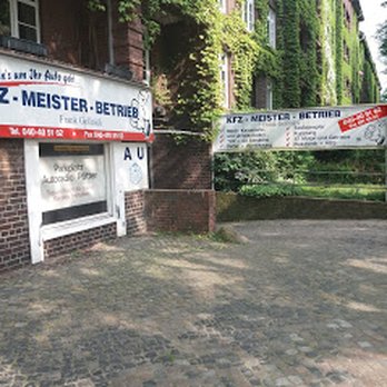 KFZ-Meister-Betrieb - Außenansicht - Sie finden uns in der Tiefgarage. - Auto Repair Near Me - Hamburg, HH KFZ-Meister-Betrieb - Außenansicht - Sie finden uns in der Tiefgarage. - Auto Repair Near Me - Hamburg, HH