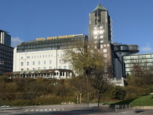 Hotel Hafen Hamburg by null