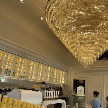 La La Land - Cafes Near Me - Beverly Hills, California