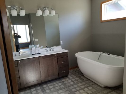 Bauer Mechanical Logo