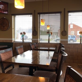 Giuseppe Pizza Cantina - Dining room - Italian Near Me - Mechanicsburg, Pennsylvania