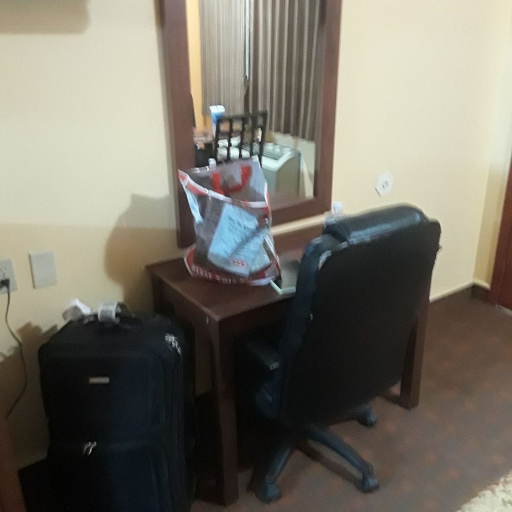 Antlers Inn - Desk and chair - Hotels Near Me - Goliad, Texas