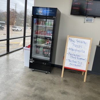 South Polk Pizzeria - Pizza Near Me - Dallas, Texas