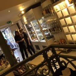 Le Bio d'Adam et Eve - Great selection of all organic (bio) food with gluten free options.