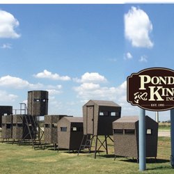 Pond King - Deer hunting blinds and feeders at Pond King.