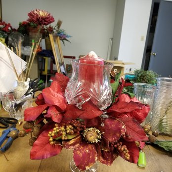 Touch of Blossoms - Christmas centerpieces - Florists Near Me - Fort Gaines, Georgia Touch of Blossoms - Christmas centerpieces - Florists Near Me - Fort Gaines, Georgia