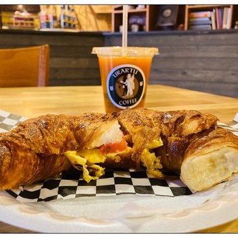 Urartu Coffee - Veggie omelette croissant. It look sad and banal. :( - Coffee & Tea Near Me - Glendale, California