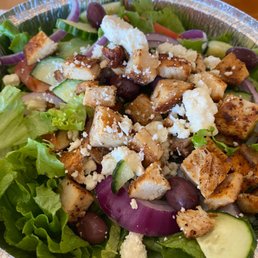 Mediterranean Salad with Chicken