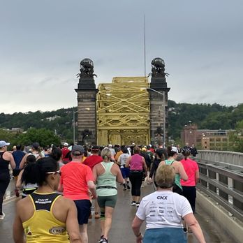 Pittsburgh Marathon - Races & Competitions Near Me - Pittsburgh, Pennsylvania Pittsburgh Marathon - Races & Competitions Near Me - Pittsburgh, Pennsylvania