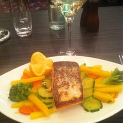 Hostellerie d'Aussois - Pavé de saumon et petits légumes ( light sans sauce pour moi !)