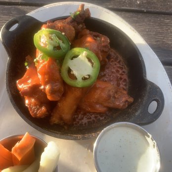 The '401 - Sriracha Chicken Wings - American Near Me - Bellaire, Texas The '401 - Sriracha Chicken Wings - American Near Me - Bellaire, Texas