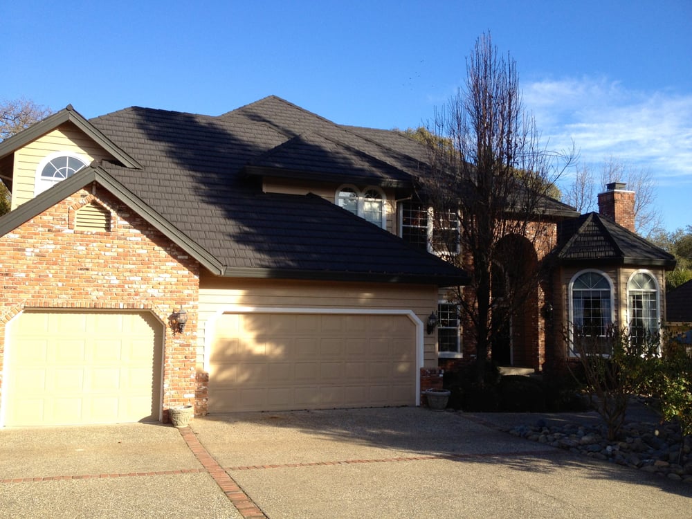 Slide of Petrashishin Roofing Co