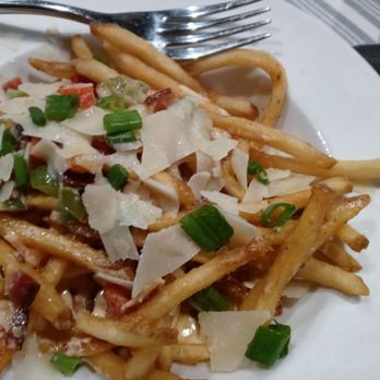 Taste Bar + Kitchen - Loaded Cajun Fries - Cocktail Bars Near Me - Houston, Texas Taste Bar + Kitchen - Loaded Cajun Fries - Cocktail Bars Near Me - Houston, Texas