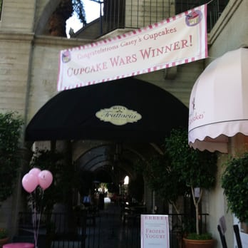 Casey's Cupcakes - Cupcakes Near Me - Riverside, California