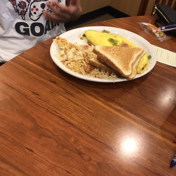 Egg It On Cafe - Breakfast & Brunch Near Me - Broken Arrow, Oklahoma